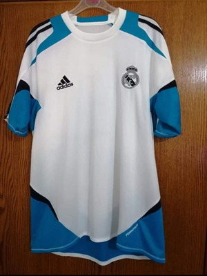 Real Madrid Training T-shirt 2012 like new, authentic, size L