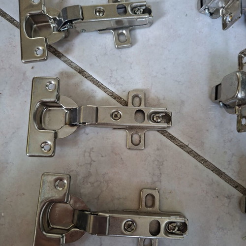 18 cabinet hinges, fully functional