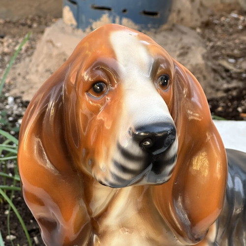 Μεγάλη κεραμική φιγούρα σκύλου Basset Hound