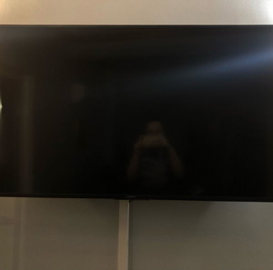 Sony Bravia smart tv 52”