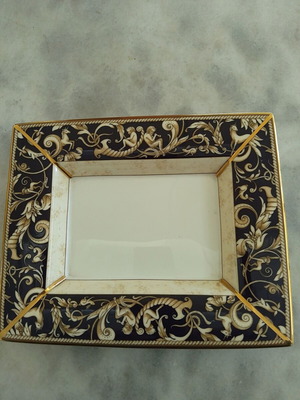 Wedgwood Cornucopia tray dish like new, bone china porcelain with 22k gold