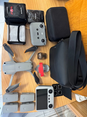 DJI Air 2s Combo drone like new with DJI RC control and 5 batteries