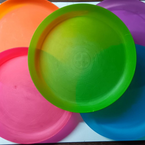 Children's plastic eating and drinking utensils used