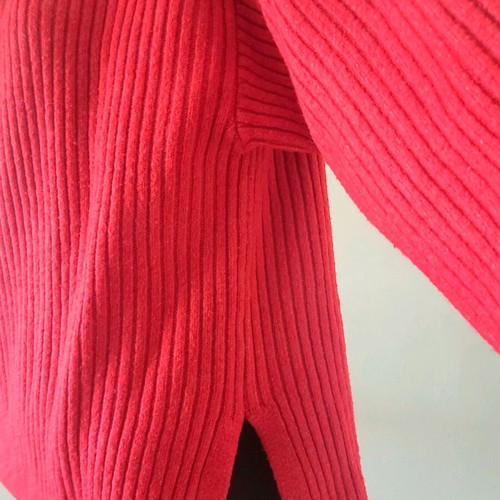 Opportunity! Thick oversized sweater in a fantastic color!! Original price 40 euros, very warm, size Sma