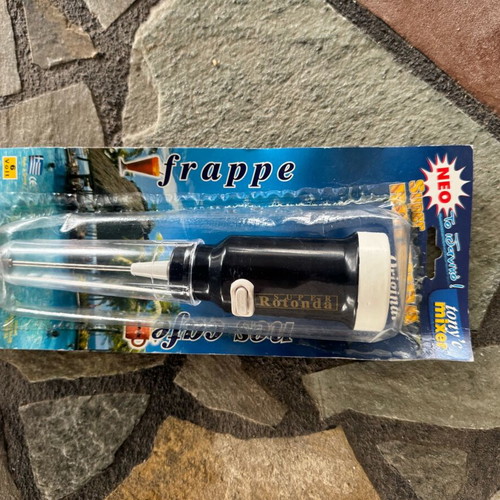 Handheld Frappe Maker new with AAA batteries