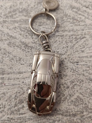 Ferrari collectible metal keychain like new