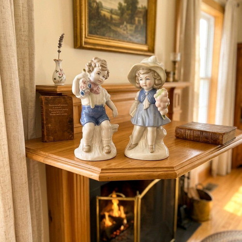 Vintage porcelain figurines Wagner & Apel set of 2