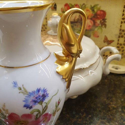 Alka Kunst Kaiser-Meissen porcelain vase model Nr.1440 like new