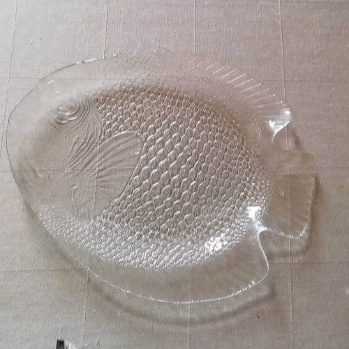 Glass serving platter like new large fish-shaped