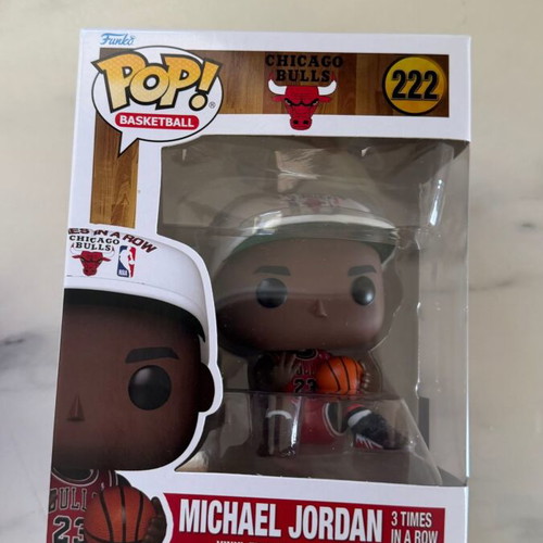 Funko Pop! Basketball Chicago Bulls Michael Jordan 3 Times In A Row 222