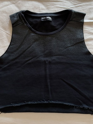 BDTK BodyTalk black cropped sleeveless top, M