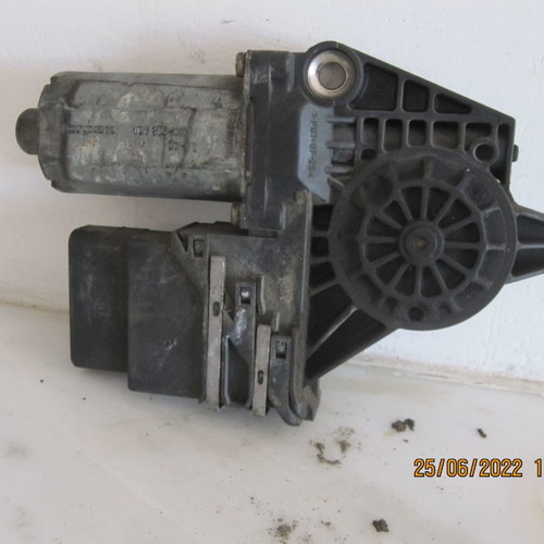 Window motor rear left for Skoda Octavia 4 '98-'04 used