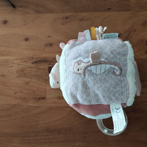 Little Dutch fabric activity cube
