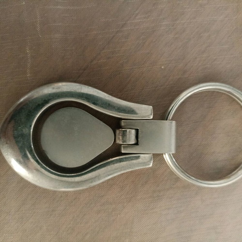 Metal keychain