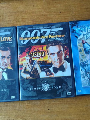 DVD pack of 10 foreign movies including James Bond, Batman, Superman