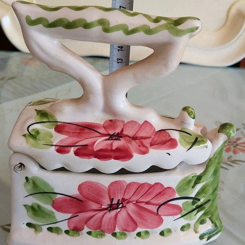 Ceramic vintage decorative iron like new