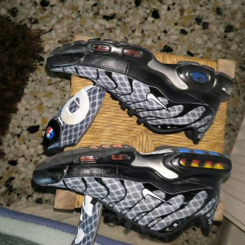 Nike Air Max Plus Tn Tuned Saint Denis 93 used, size 44, black sneakers