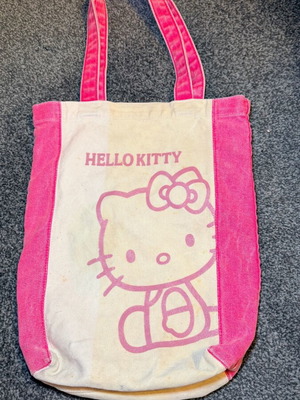 Sanrio Hello Kitty pink fuchsia shoulder bag used