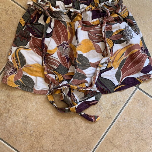 Shorts multicolor used, size S-M