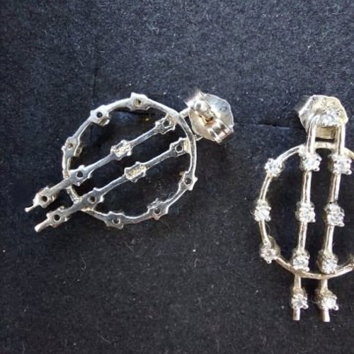 Silver earrings 925 with cubic zirconia like new