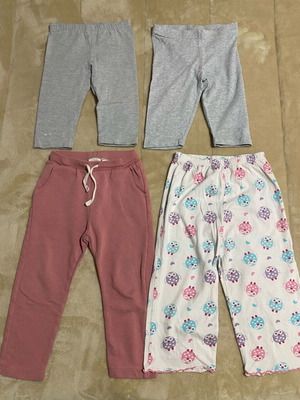 Girls' clothing set used for age 4, pants, 2 leggings, pajamas