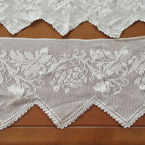 Vintage handmade wide crochet lace set of 2 with grapevine design, like new