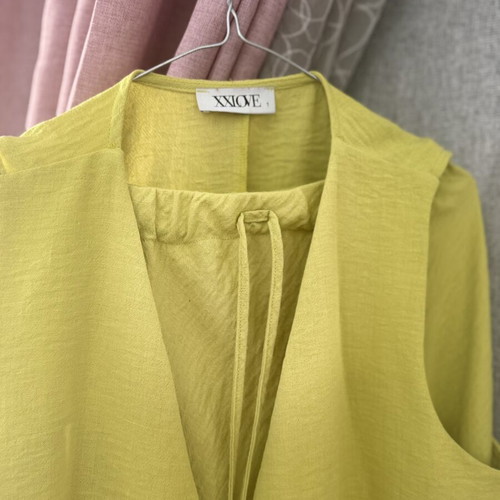 Xxlove set like new, size 1 fits up to XL, yellow