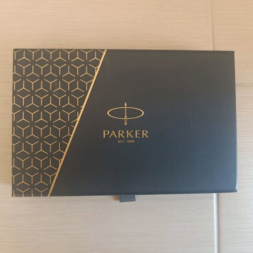 Parker pen set red new with case