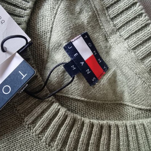 Tommy Hilfiger green sweater new, size M