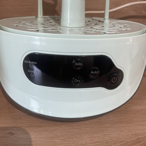Kikaboo Sterilizer with Dryer like new, sensor