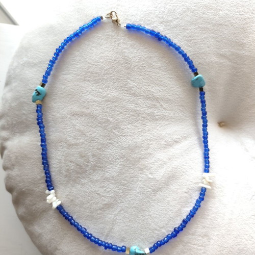 Handmade blue beaded necklace with turquoise stones, like new