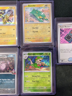 Pokémon TCG bundle 5 cards like new with Zeraora Holo and Team Rocket