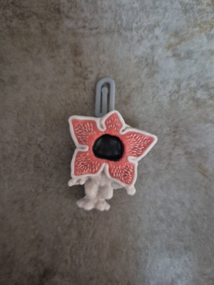 Kinder Joy Stranger Things Demogorgon like new
