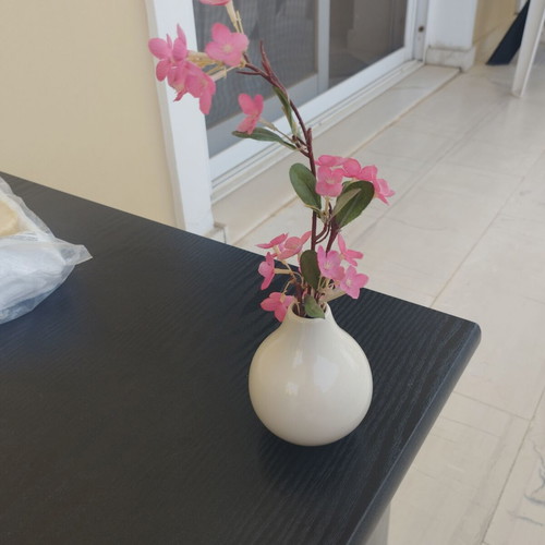 Decorative porcelain vase like new, 9 cm height