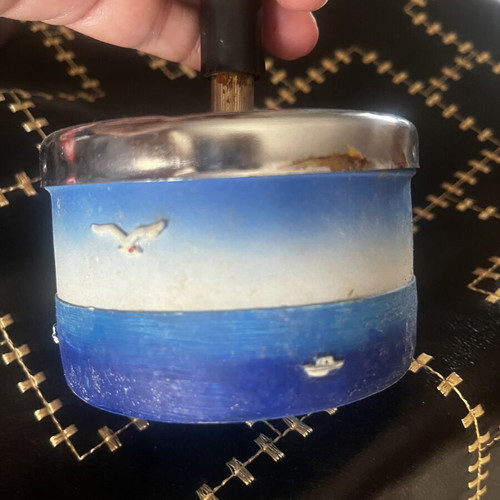 Tinos ceramic ashtray with rotating lid