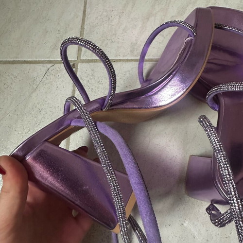 Lilac sandals new with crisscross straps