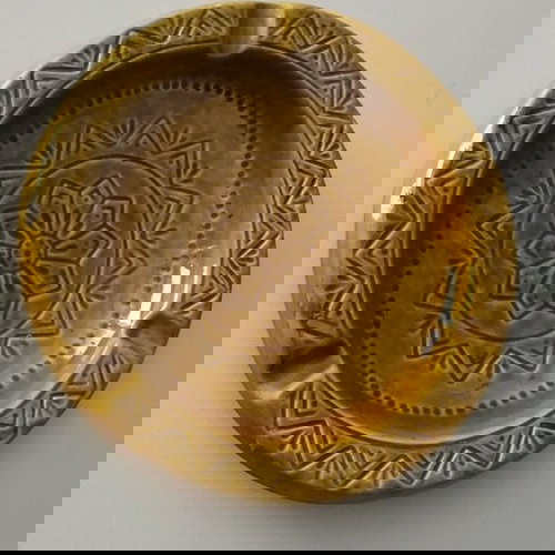 Κεραμικό τασάκι vintage αριθμημένο μεταχειρισμένο με μικρή φθορά