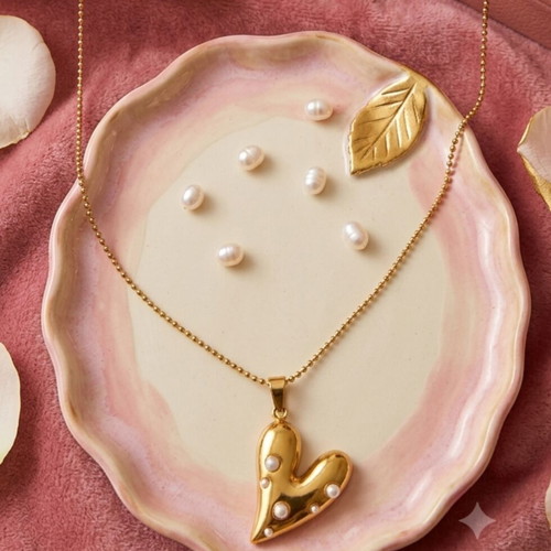 Golden Heart Pearl Necklace new