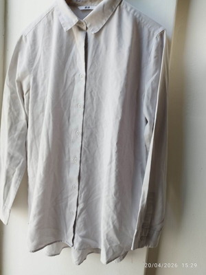 UNIQLO Soft‑Touch Shirt Beige/Off White M Like New