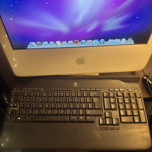 Vintage iMac 17" (2006) Intel Core Duo used, complete Rainbow collectible package