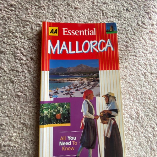 Essential Mallorca like new
