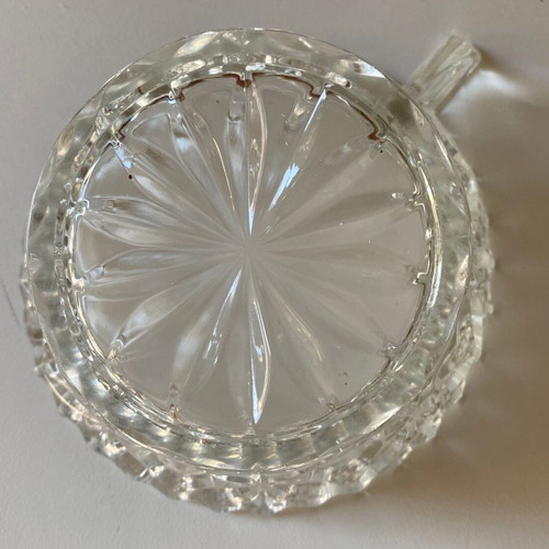Vintage glass serving set with 6 cups and saucers like new