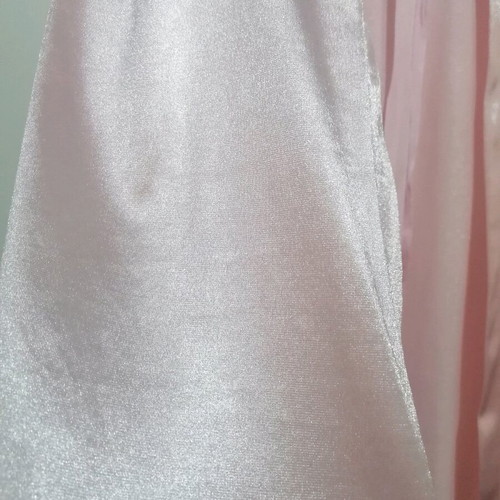 Jeannette lingerie satin robe pink like new, size M/L