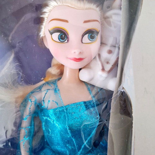 Princess doll in box like new, 28cm