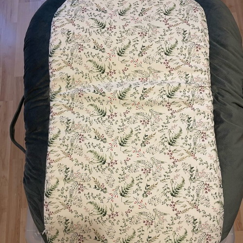 La Millou Forest Sleep Nest like new