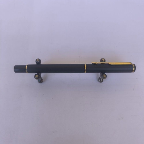 Parker Rialto pen like new, black color, made in UK