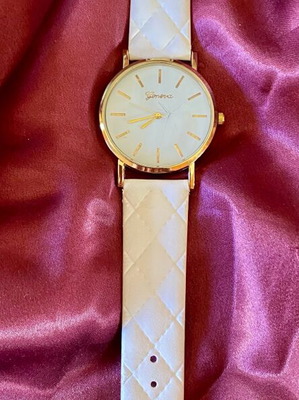 Geneva ladies' quartz watch new with white faux leather strap