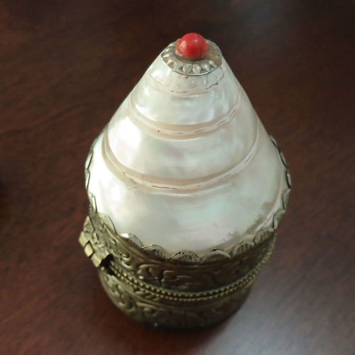Set of natural Tibetan shells with alpaca overlay, handmade, vintage, collectible