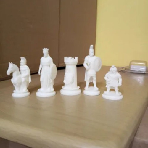 Spartan Chess Set new condition