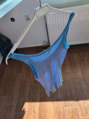 Benetton turquoise tank top, size M